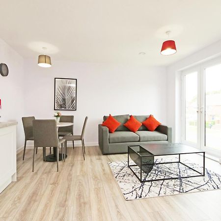 Apartment 46 Luna With Free Parking York Exterior photo